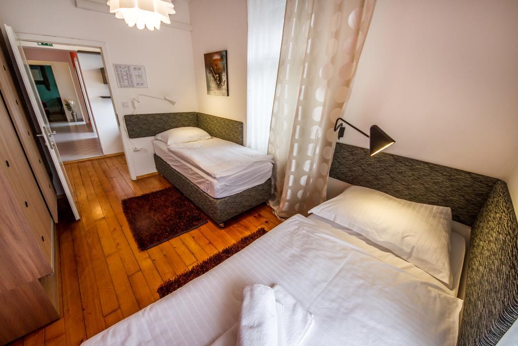 Oh & Guest house 2*
