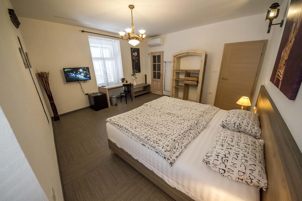 Oh & Guest house Ljubljana